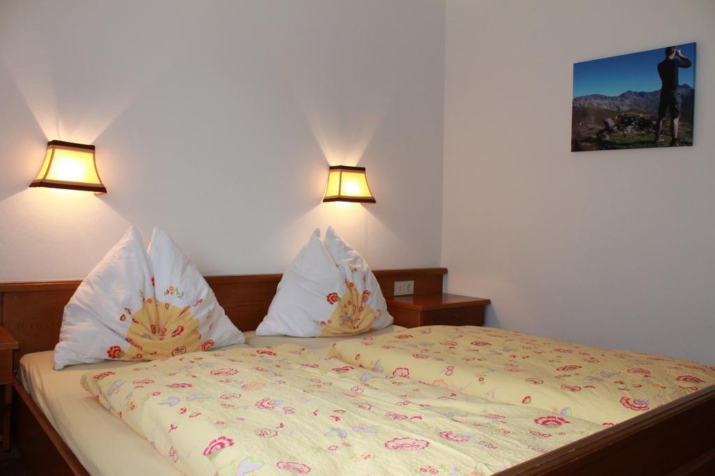 Apartamento Apphaus Sonne Heiligenblut Habitación foto