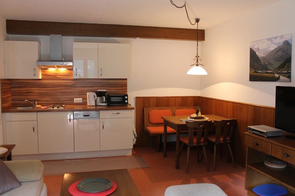Apartamento Apphaus Sonne Heiligenblut Habitación foto